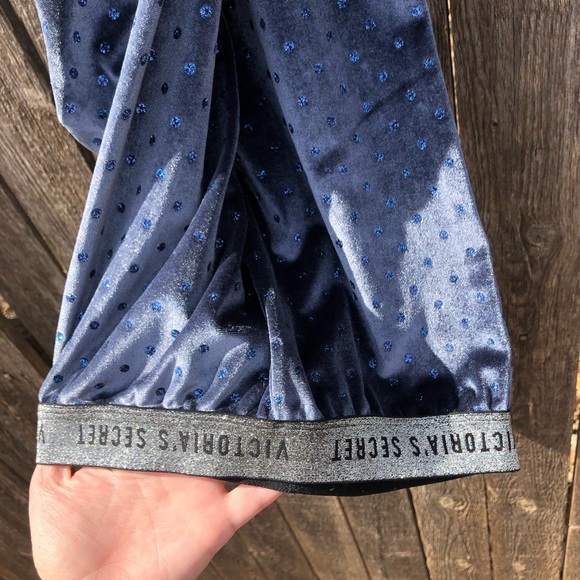 Victoria’s Secret Blue Velour Leggings - Picture 2 of 8